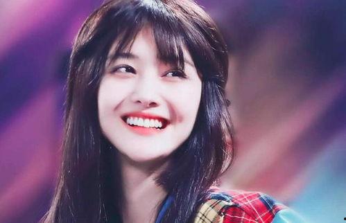 黑料女配霸榜热搜,热搜背后的逆袭传奇